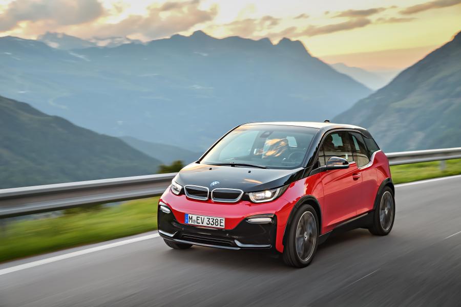  BMW i3s (I01) 2018 года  (WW) (фото 12 из 97)
